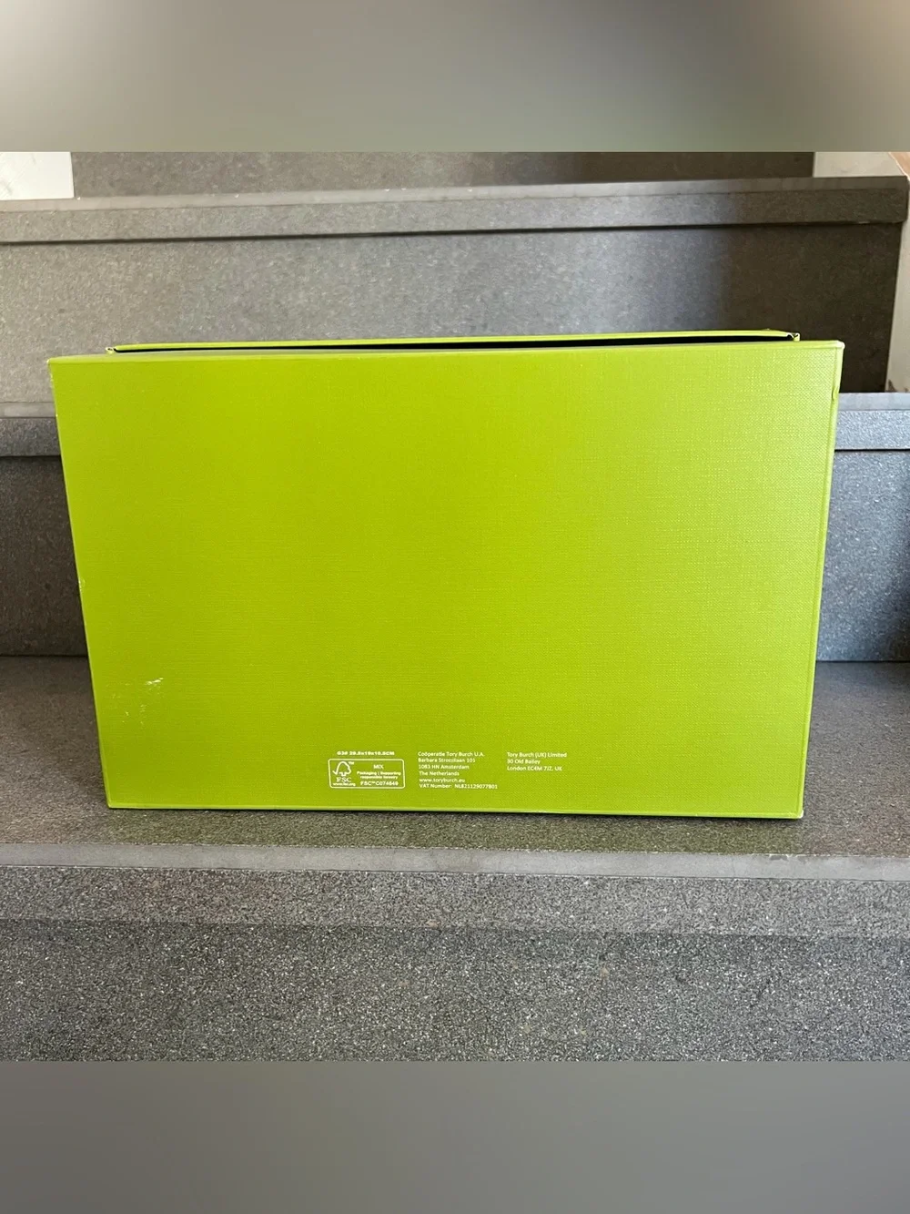 Tory Burch Signature Green Shoebox & Matching Dust Bag Set